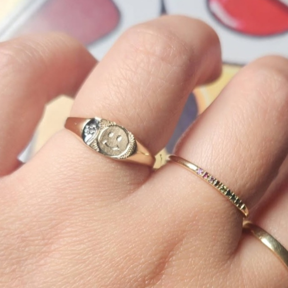 10k Gold Smiley Face Signet Ring